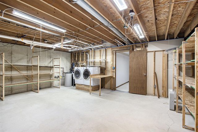 1505 Spruce Brook Road, Kalamazoo, MI 49048