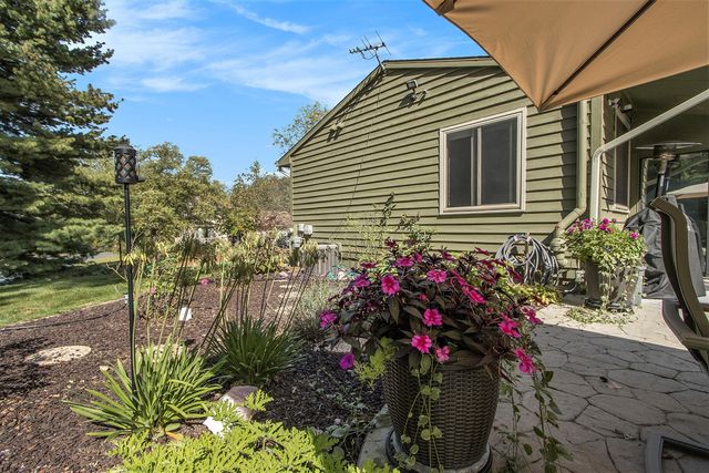 1505 Spruce Brook Road, Kalamazoo, MI 49048