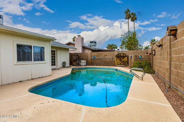 6743 S NEWBERRY Road, Tempe, AZ 85283