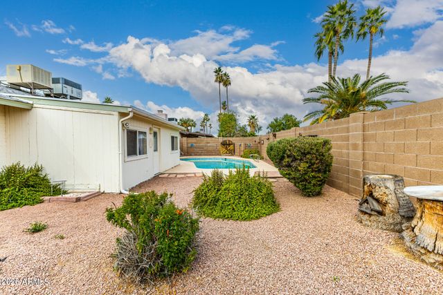 6743 S NEWBERRY Road, Tempe, AZ 85283