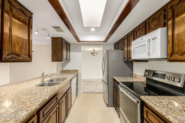 6743 S NEWBERRY Road, Tempe, AZ 85283