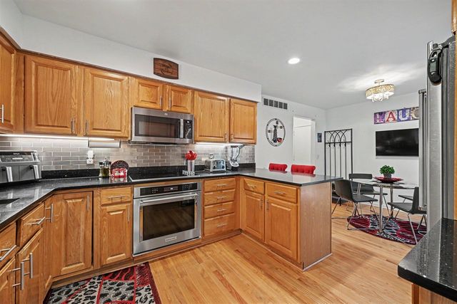 2785 Maitland Drive, Ann Arbor, MI 48105