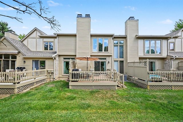 2785 Maitland Drive, Ann Arbor, MI 48105