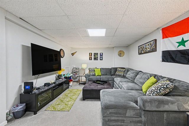 2785 Maitland Drive, Ann Arbor, MI 48105