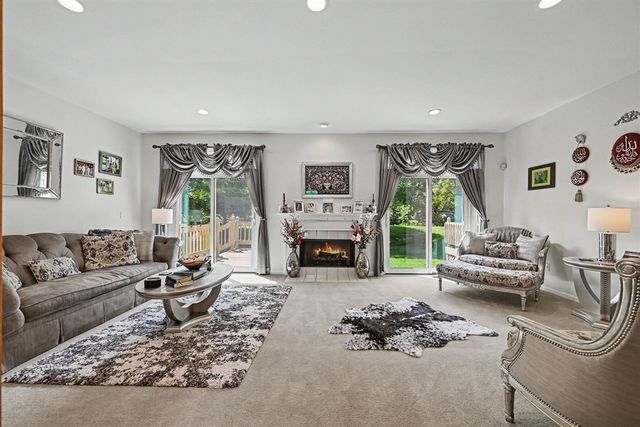 2785 Maitland Drive, Ann Arbor, MI 48105