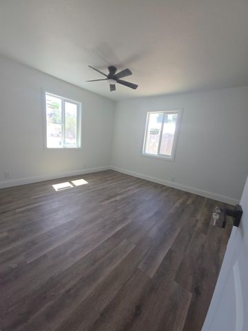 2347 E Alpine Ave, Stockton, CA 95205