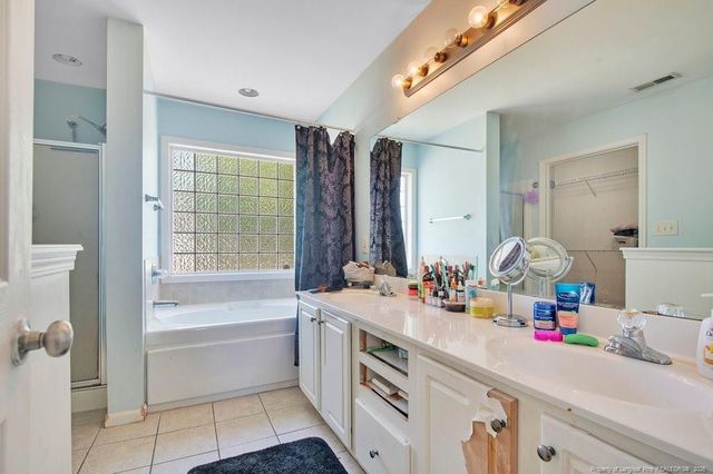 10 Pender Road, Spring Lake, NC 28390