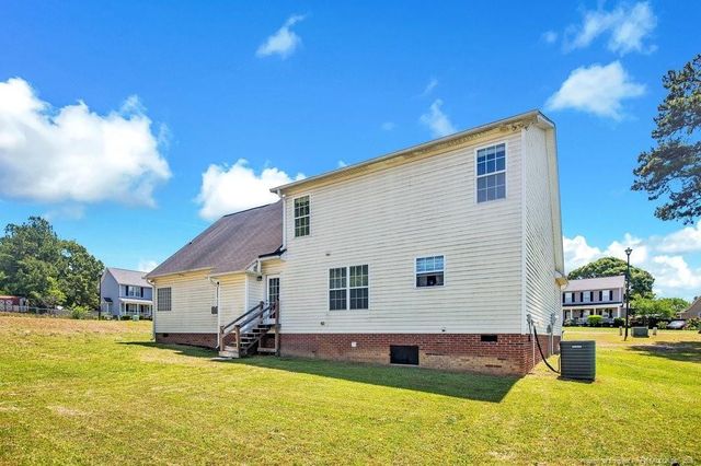 10 Pender Road, Spring Lake, NC 28390