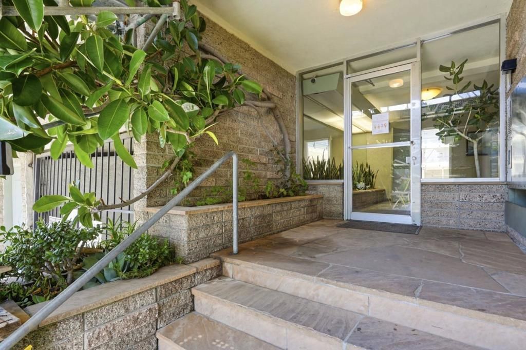 3877 Howe Street 108, Oakland, CA 94611
