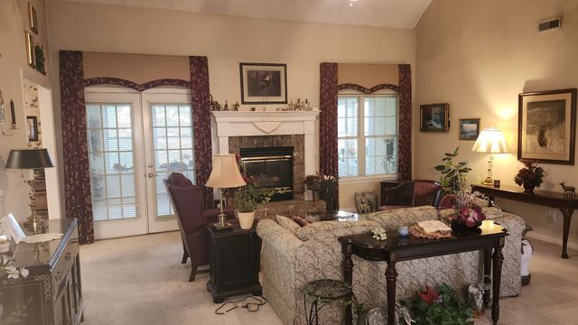 982 Trail Ridge Cir, La Vergne, TN 37086
