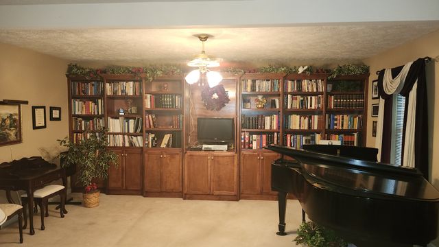 982 Trail Ridge Cir, La Vergne, TN 37086