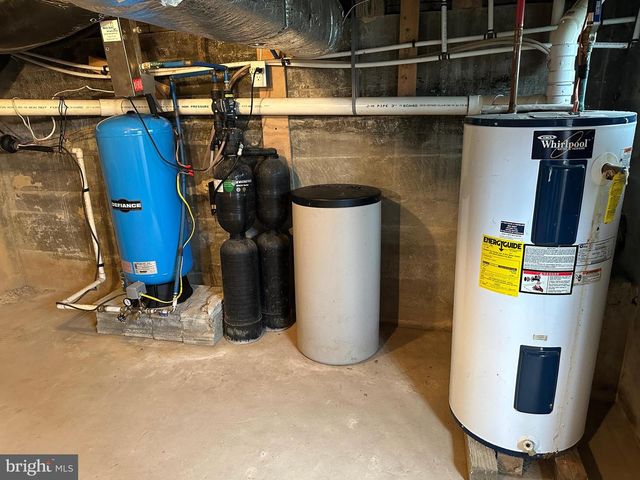 398 SPRING RUN RD, Wardensville, WV 26851