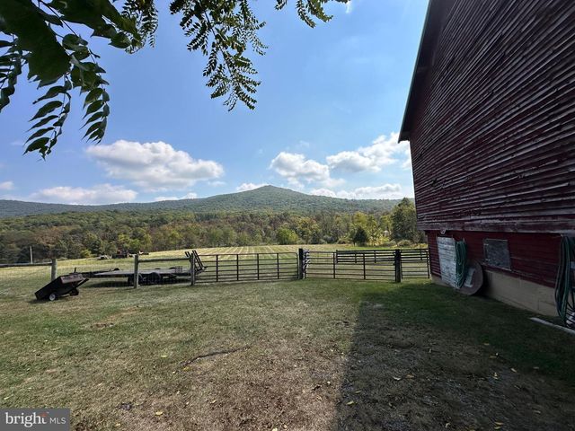 398 SPRING RUN RD, Wardensville, WV 26851