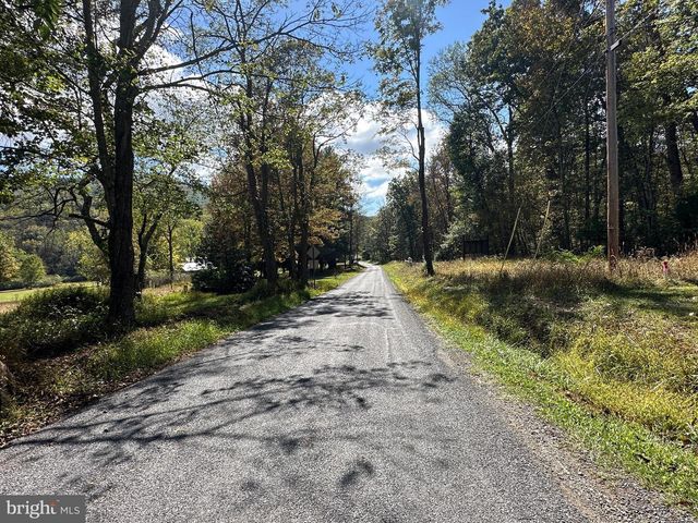 398 SPRING RUN RD, Wardensville, WV 26851