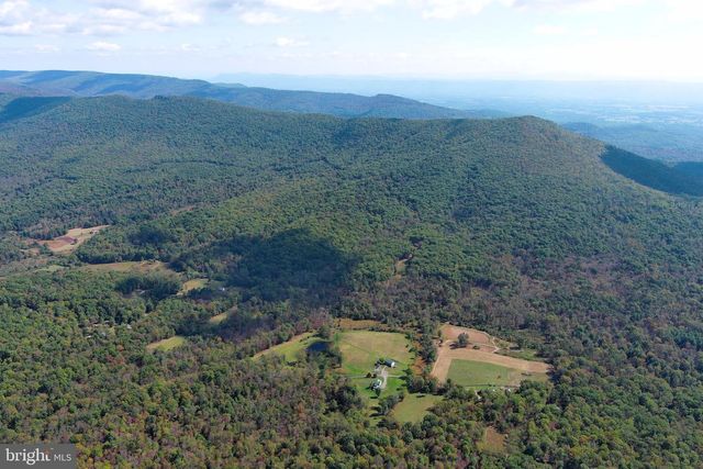 398 SPRING RUN RD, Wardensville, WV 26851