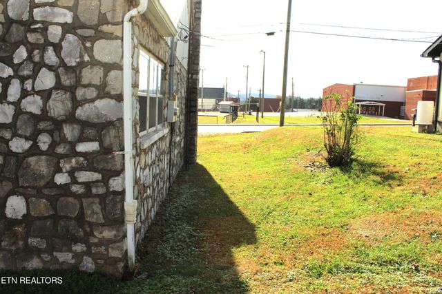 914 Cannon Ave, Sweetwater, TN 37874