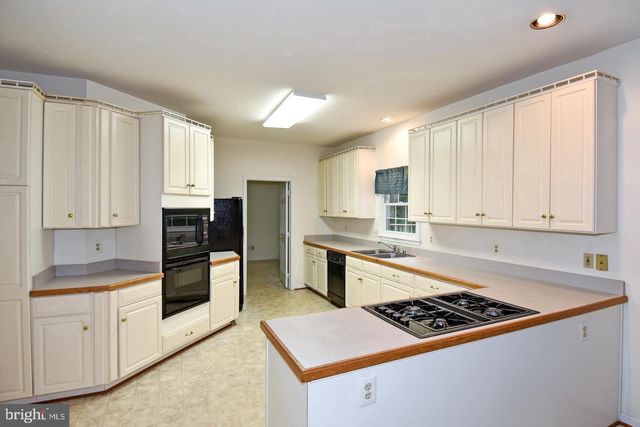 47313 GRANDVIEW PL, Sterling, VA 20165