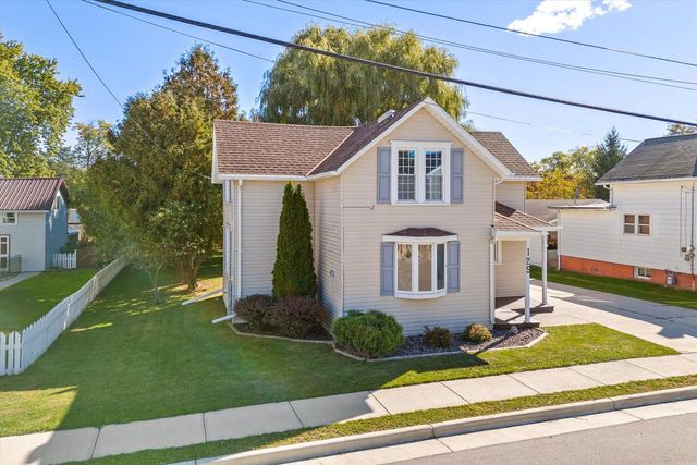 125 N 10th STREET, Oostburg, WI 53070
