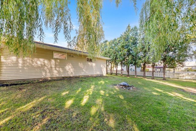 125 N 10th STREET, Oostburg, WI 53070