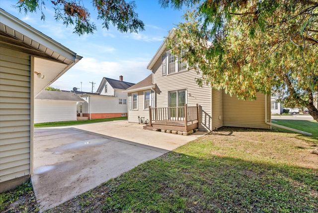 125 N 10th STREET, Oostburg, WI 53070