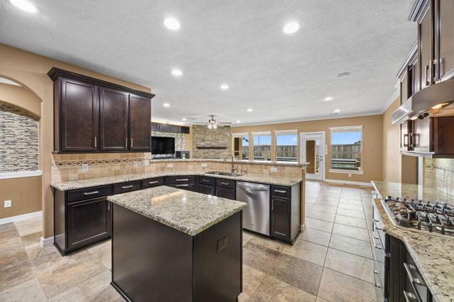 3726 Walker Falls Lane, Fulshear, TX 77441