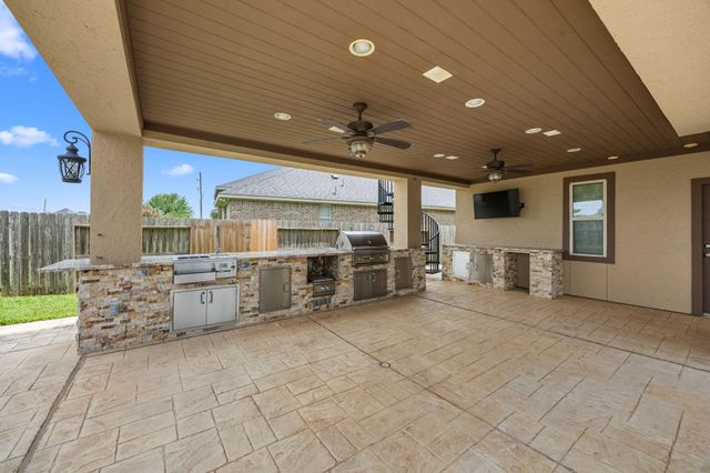 3726 Walker Falls Lane, Fulshear, TX 77441