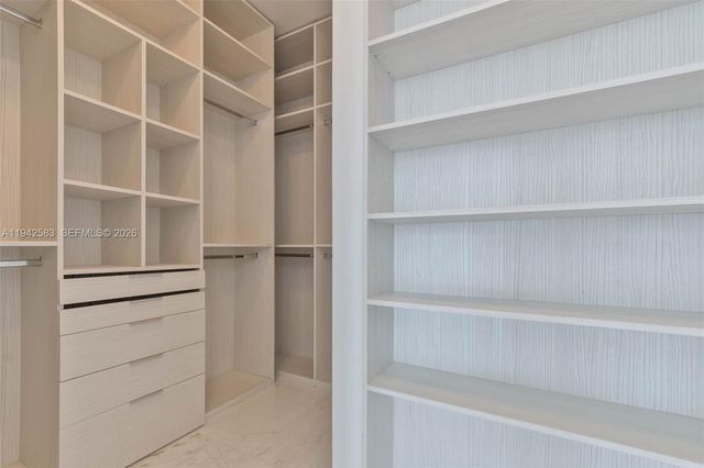 17475 Collins Ave 2003, Sunny Isles Beach, FL 33160