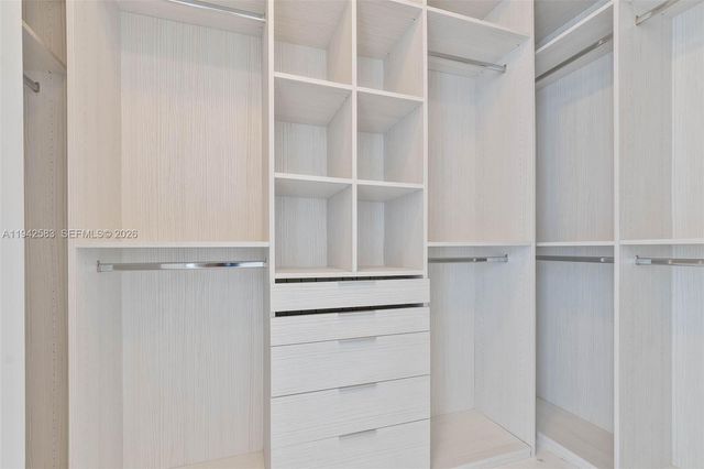 17475 Collins Ave 2003, Sunny Isles Beach, FL 33160