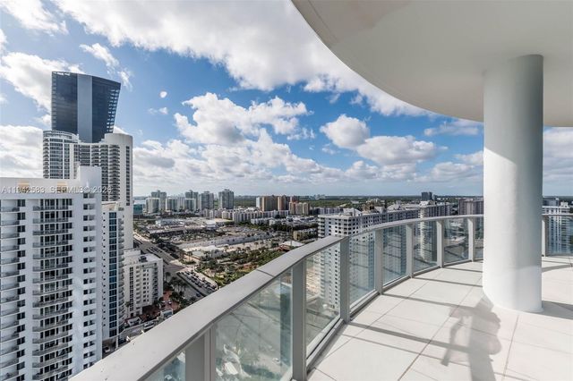 17475 Collins Ave 2003, Sunny Isles Beach, FL 33160