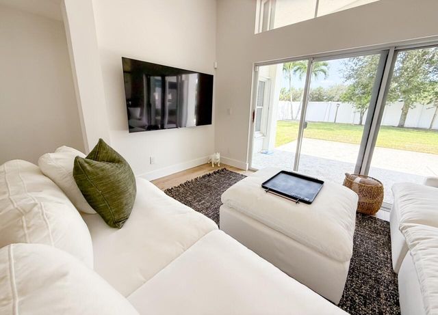 7895 Manor Forest Boulevard, Boynton Beach, FL 33436