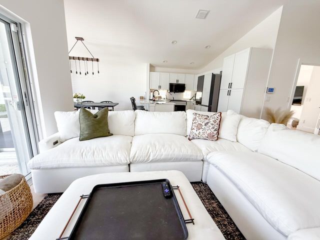 7895 Manor Forest Boulevard, Boynton Beach, FL 33436