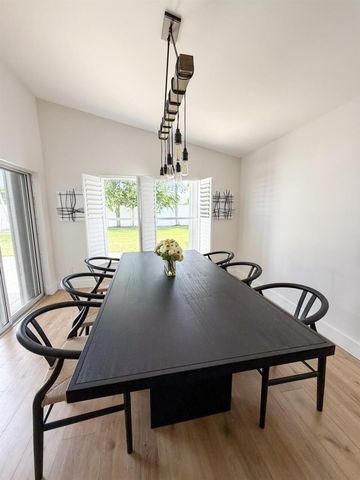7895 Manor Forest Boulevard, Boynton Beach, FL 33436