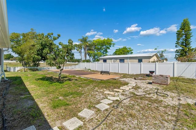 1130 SWEENEY DRIVE, Ruskin, FL 33570