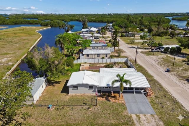 1130 SWEENEY DRIVE, Ruskin, FL 33570