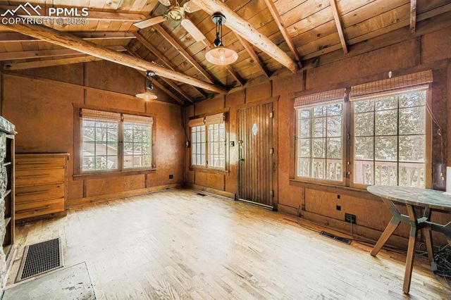 5860 Paona Road, Cascade, CO 80809