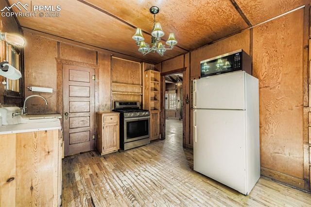 5860 Paona Road, Cascade, CO 80809