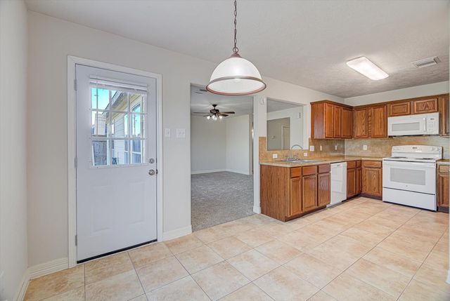 119 Horn Court, Baytown, TX 77523