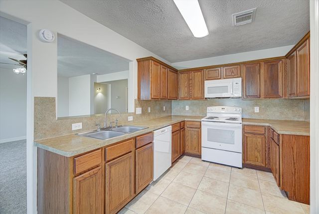 119 Horn Court, Baytown, TX 77523