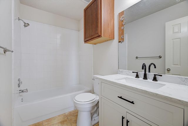 119 Horn Court, Baytown, TX 77523