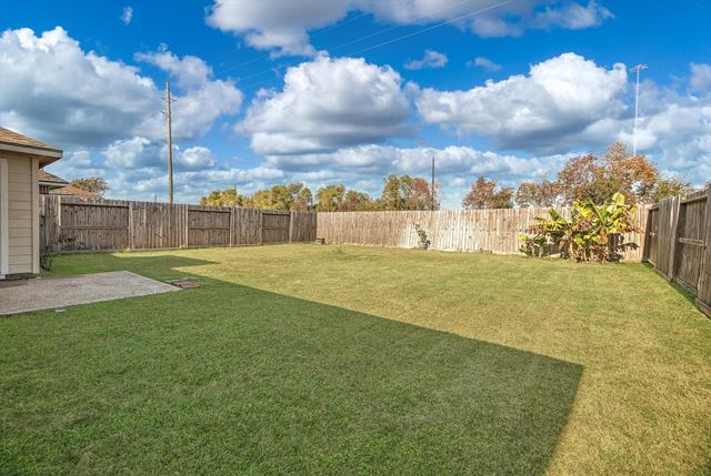 119 Horn Court, Baytown, TX 77523