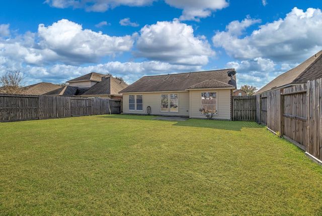 119 Horn Court, Baytown, TX 77523