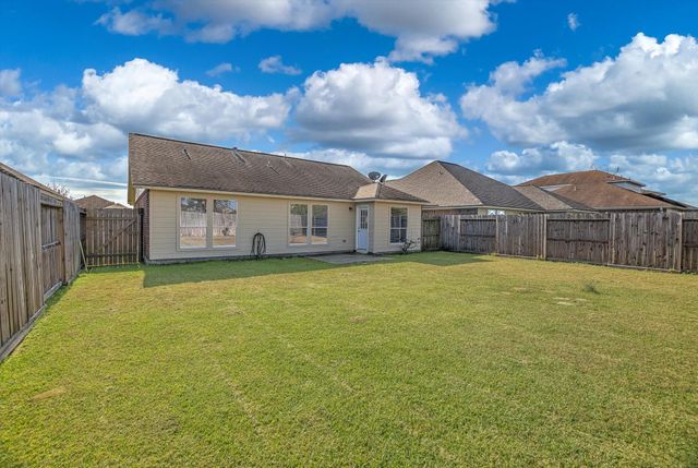 119 Horn Court, Baytown, TX 77523