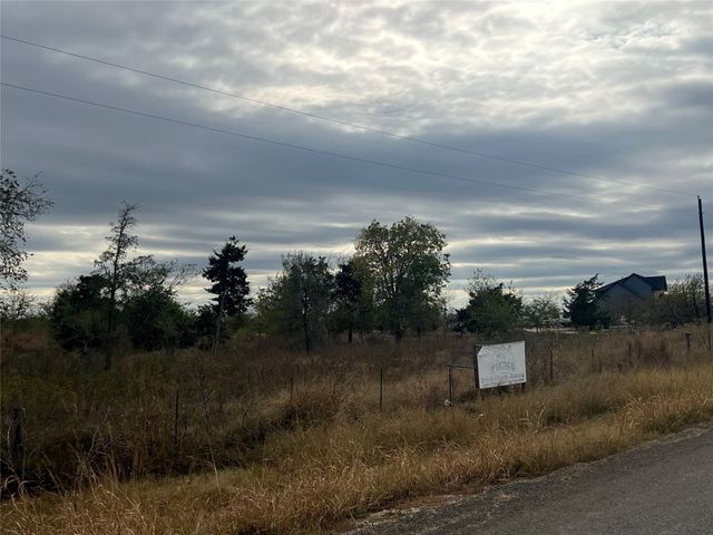 2500 NE County Road 466 DR, Elgin, TX 78621