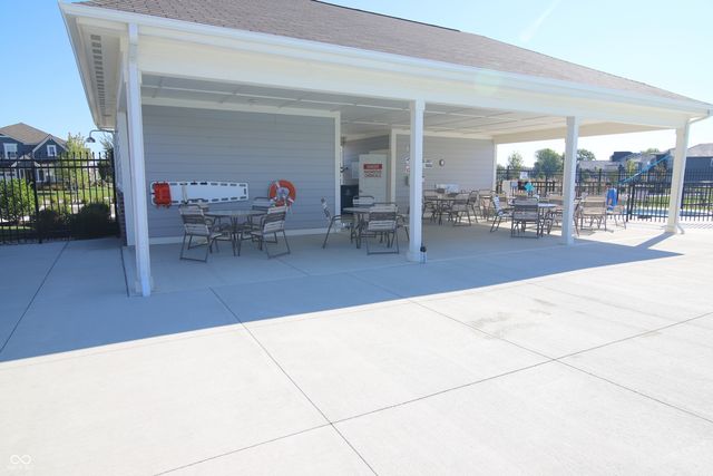 15707 Harvester Circle E, Noblesville, IN 46060