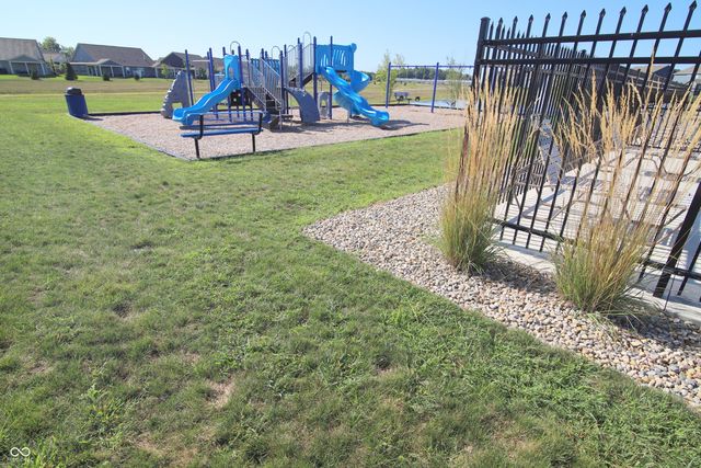 15707 Harvester Circle E, Noblesville, IN 46060