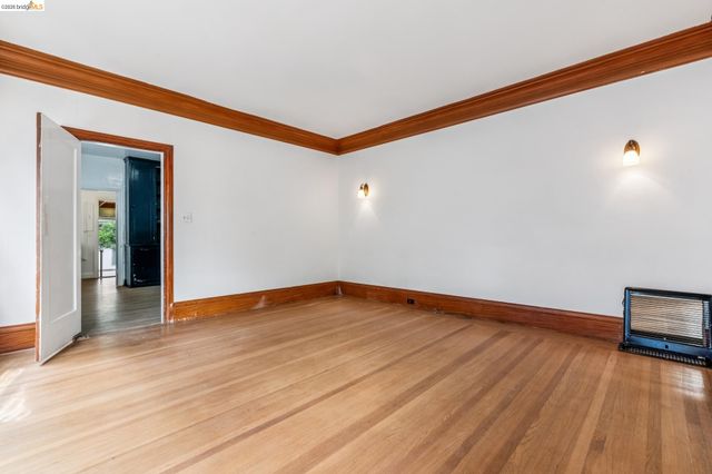 2334 Mckinley Ave, Berkeley, CA 94703