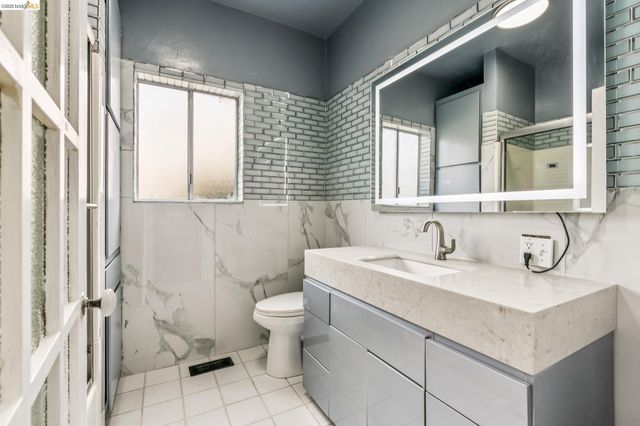 2334 Mckinley Ave, Berkeley, CA 94703