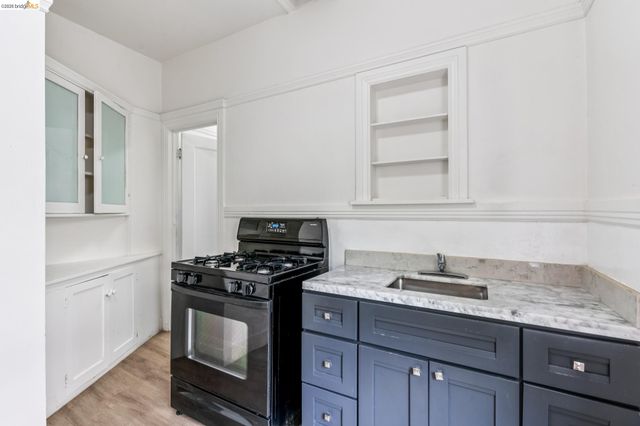 2334 Mckinley Ave, Berkeley, CA 94703
