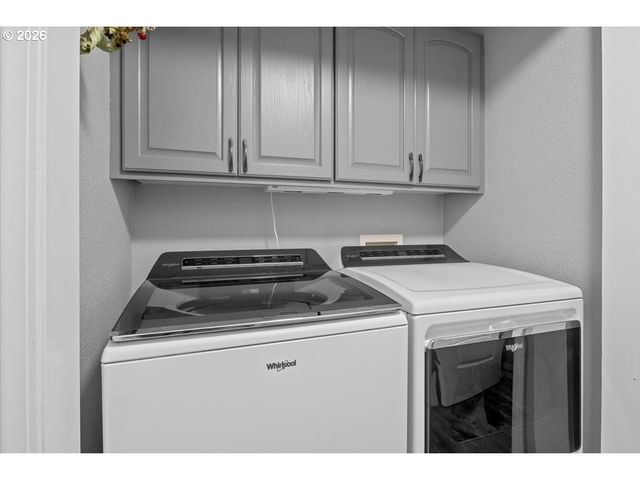 1200 Nw THORN Dr, Albany, OR 97321