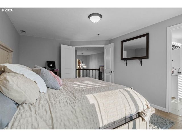 1200 Nw THORN Dr, Albany, OR 97321